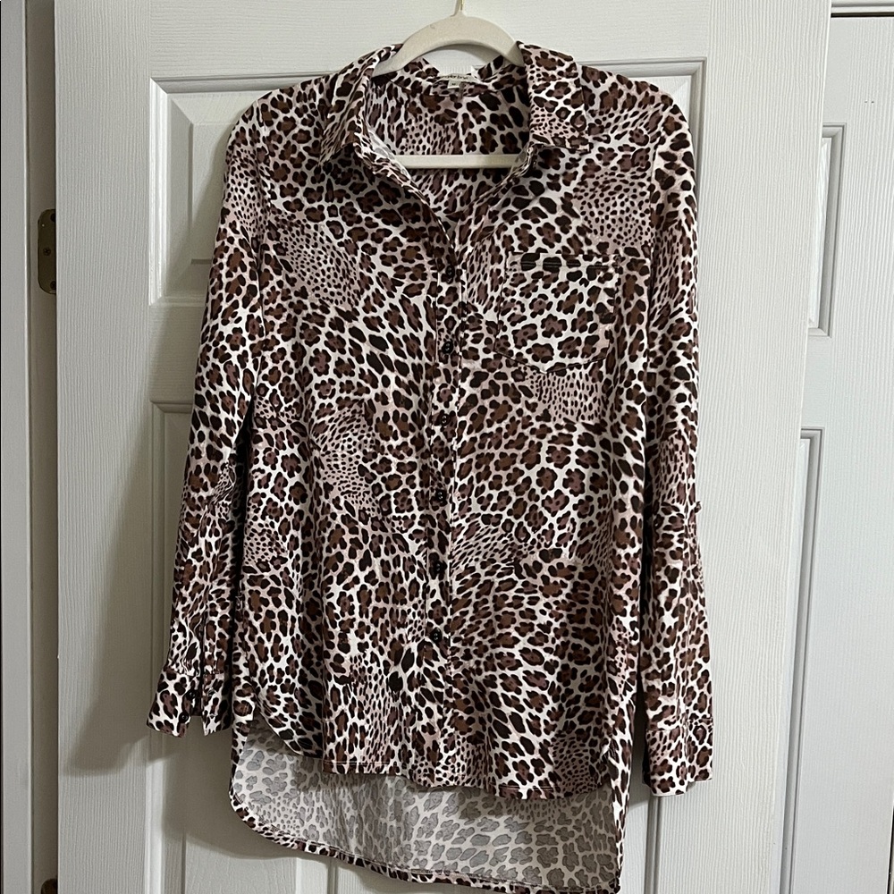 Tyler Boe Brown Long Sleeve Collared Leopard Print Button Down Top Size Medium
